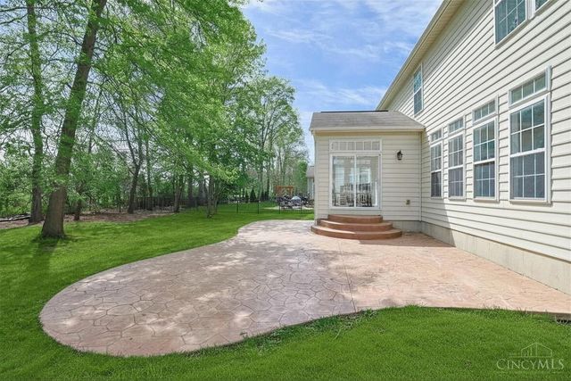 1727 Amberwood Way, Hamilton Twp, OH 45039