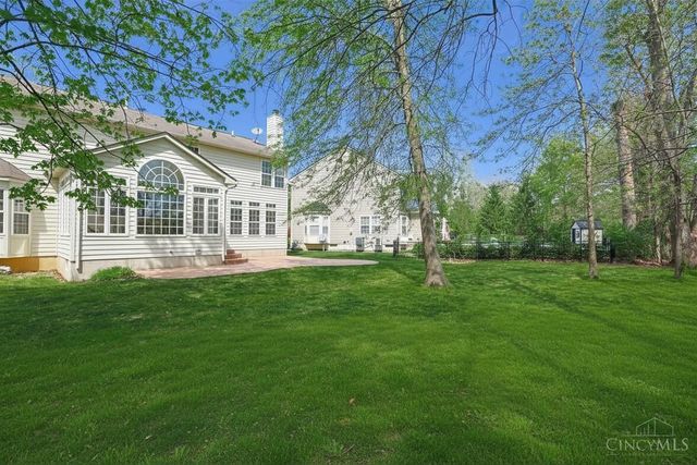 1727 Amberwood Way, Hamilton Twp, OH 45039