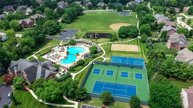 1727 Amberwood Way, Hamilton Twp, OH 45039