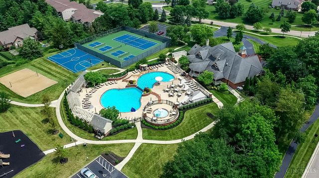 1727 Amberwood Way, Hamilton Twp, OH 45039