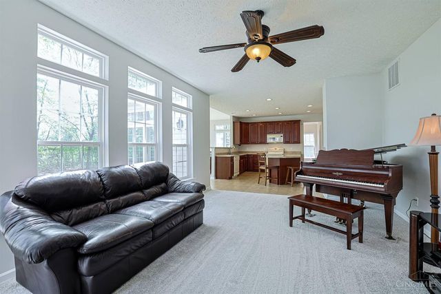 1727 Amberwood Way, Hamilton Twp, OH 45039