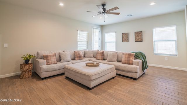 8852 W Baja Fairy Drive, Marana, AZ 85653