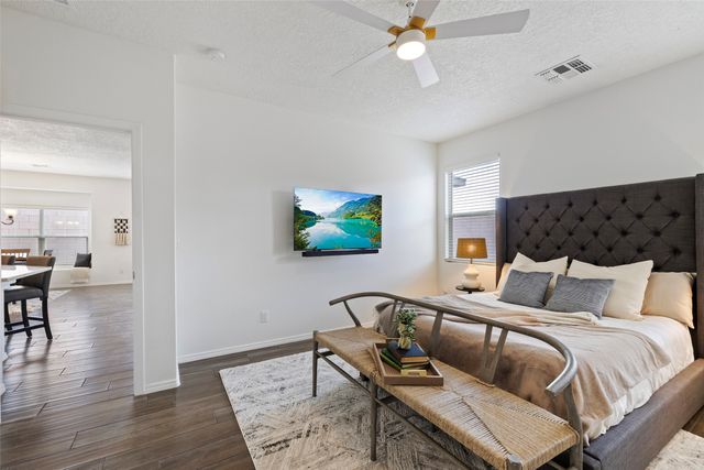 6200 White Hawk Drive NE, Rio Rancho, NM 87144