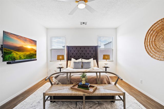 6200 White Hawk Drive NE, Rio Rancho, NM 87144