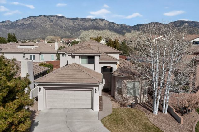 5904 Purple Aster Lane NE, Albuquerque, NM 87111