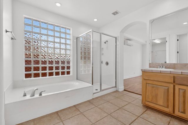 5904 Purple Aster Lane NE, Albuquerque, NM 87111