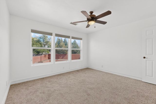 5904 Purple Aster Lane NE, Albuquerque, NM 87111