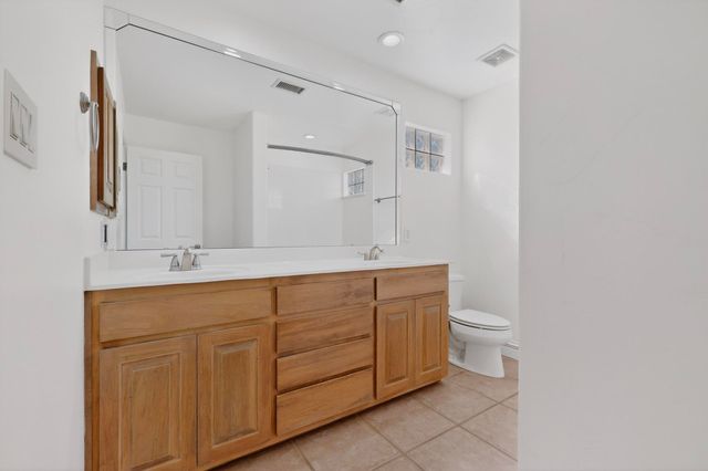 5904 Purple Aster Lane NE, Albuquerque, NM 87111