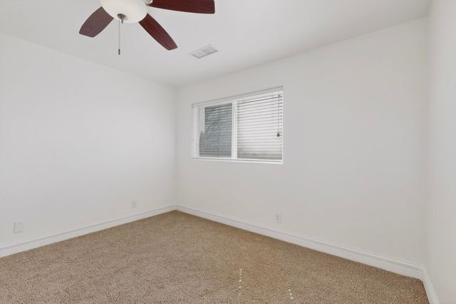 5904 Purple Aster Lane NE, Albuquerque, NM 87111