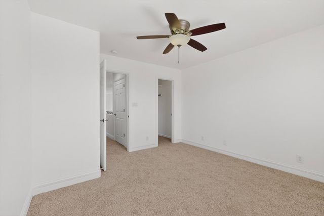 5904 Purple Aster Lane NE, Albuquerque, NM 87111