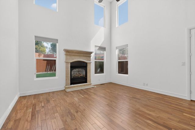 5904 Purple Aster Lane NE, Albuquerque, NM 87111