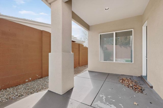 5904 Purple Aster Lane NE, Albuquerque, NM 87111