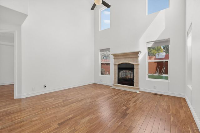 5904 Purple Aster Lane NE, Albuquerque, NM 87111