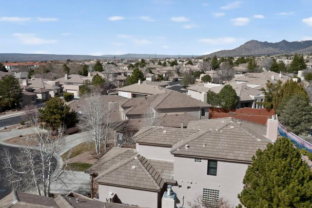 5904 Purple Aster Lane NE, Albuquerque, NM 87111