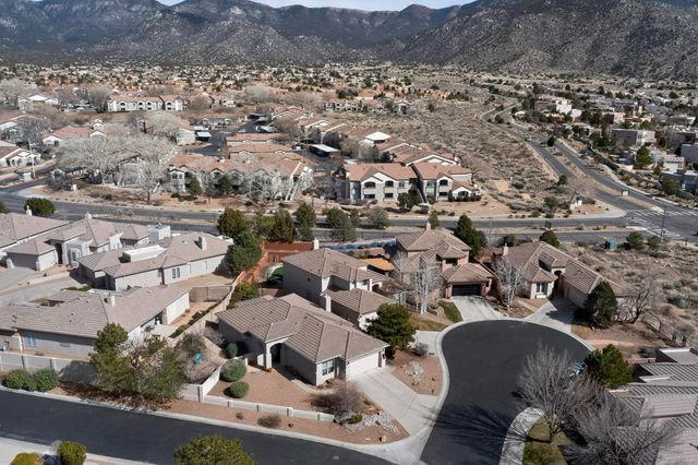 5904 Purple Aster Lane NE, Albuquerque, NM 87111