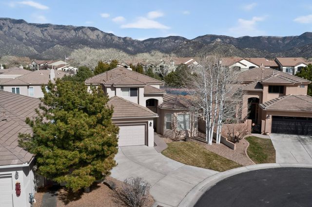 5904 Purple Aster Lane NE, Albuquerque, NM 87111