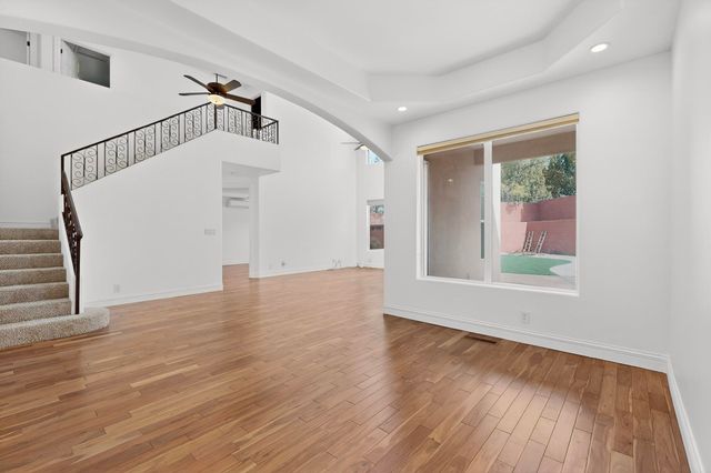 5904 Purple Aster Lane NE, Albuquerque, NM 87111