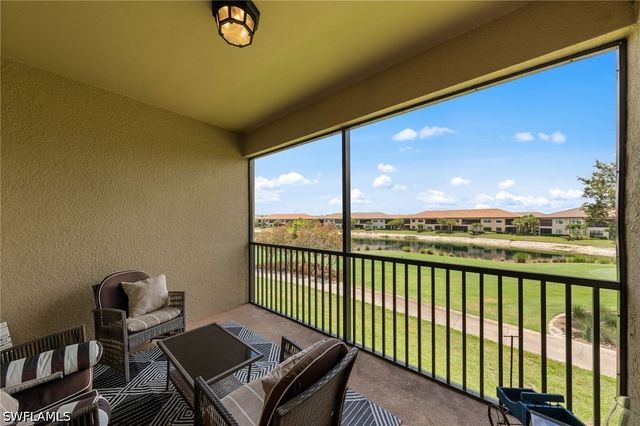 9366 Pocida CT 202, Naples, FL 34119