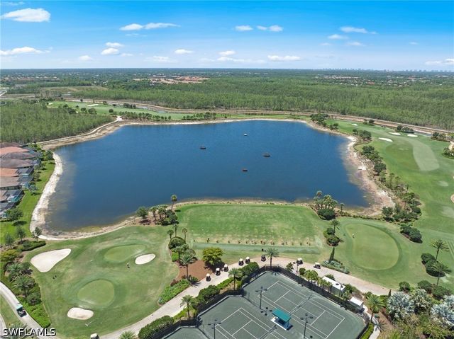 9366 Pocida CT 202, Naples, FL 34119