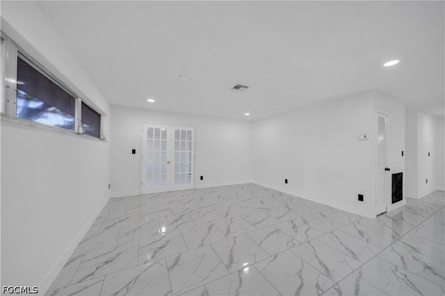 139 E Lake DR, Lehigh Acres, FL 33936