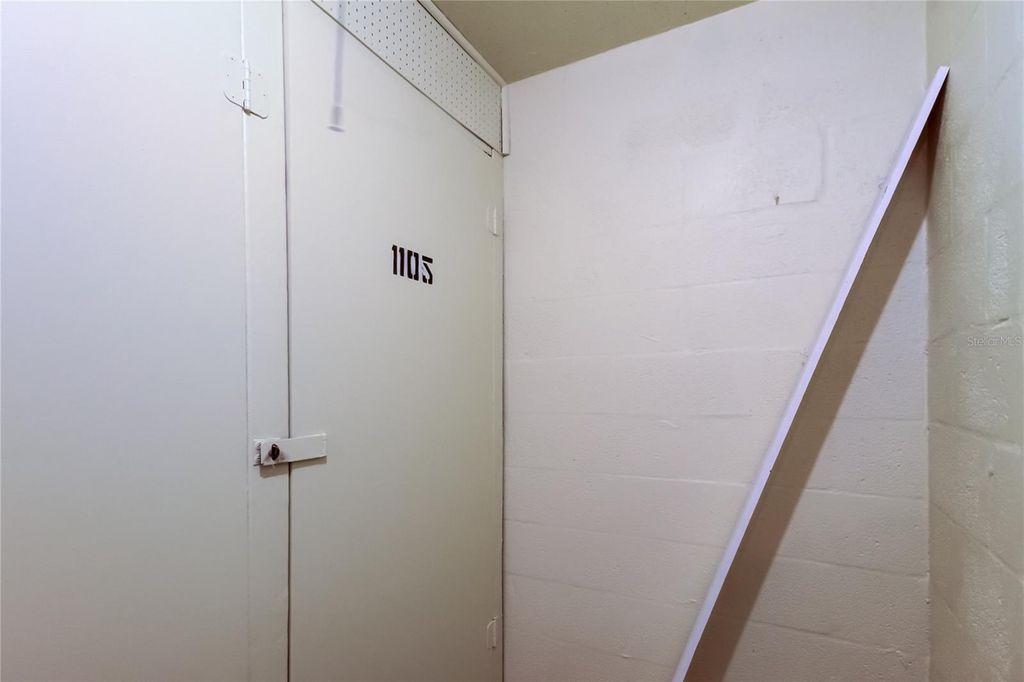 Image 23 of property listing at 4775 COVE CIRCLE 1105, St Petersburg, FL 33708