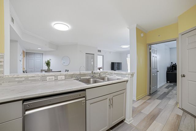 17100 N Bay Road Unit 1214, Sunny Isles Beach, FL 33160