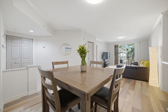 17100 N Bay Road Unit 1214, Sunny Isles Beach, FL 33160