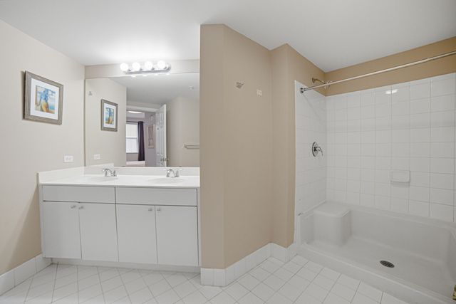 17100 N Bay Road Unit 1214, Sunny Isles Beach, FL 33160