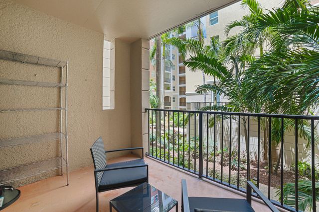 17100 N Bay Road Unit 1214, Sunny Isles Beach, FL 33160
