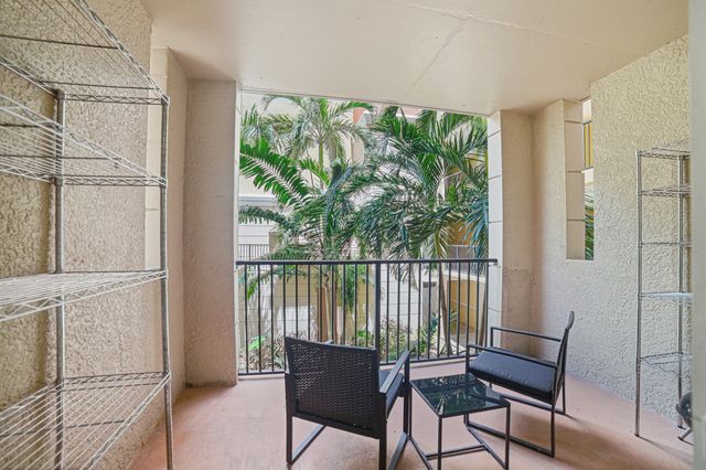 17100 N Bay Road Unit 1214, Sunny Isles Beach, FL 33160