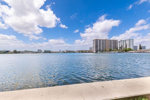 17100 N Bay Road Unit 1214, Sunny Isles Beach, FL 33160