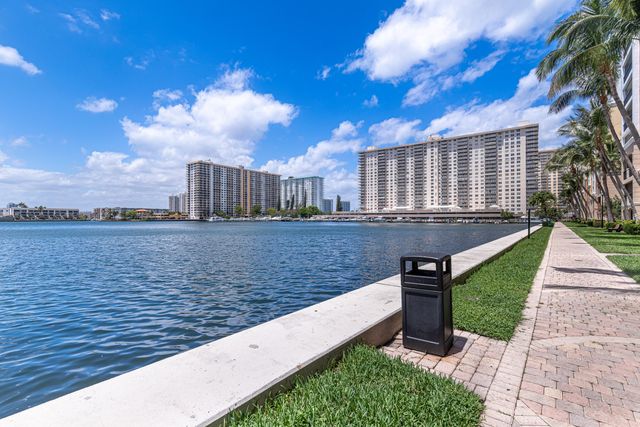 17100 N Bay Road Unit 1214, Sunny Isles Beach, FL 33160