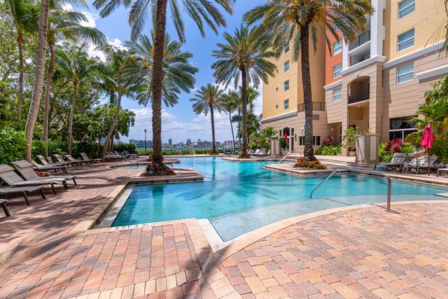 17100 N Bay Road Unit 1214, Sunny Isles Beach, FL 33160