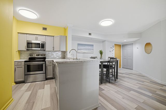 17100 N Bay Road Unit 1214, Sunny Isles Beach, FL 33160