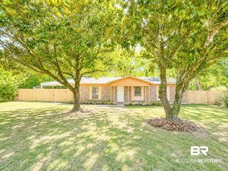 6641 Merlin Drive, Mobile, AL 36619