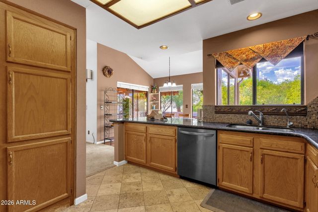 16714 E GUNSIGHT Drive 148, Fountain Hills, AZ 85268