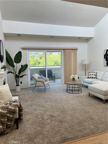 484 S Euclid, Pasadena, CA 91101