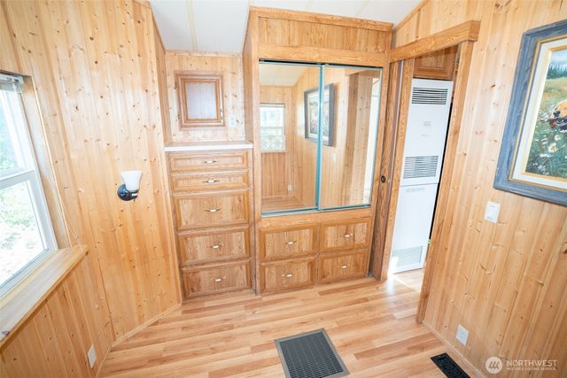 51 N Tebo Place, Hoodsport, WA 98548