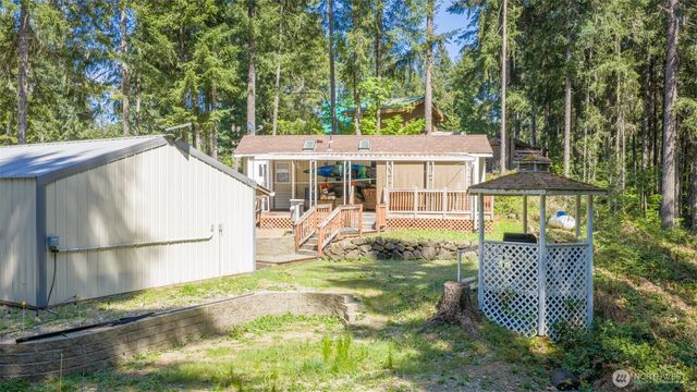 51 N Tebo Place, Hoodsport, WA 98548