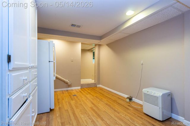 9840 Currie Road, Salem Township, MI 48167