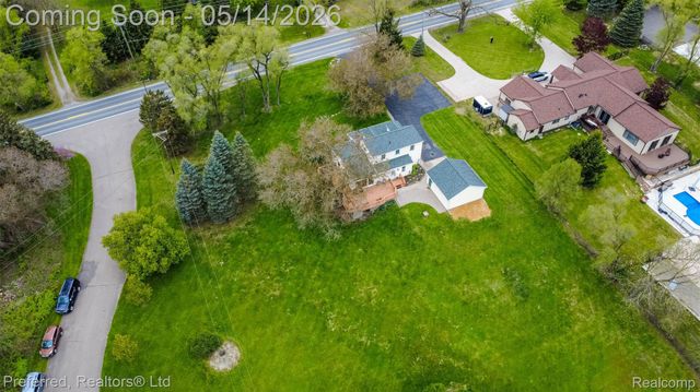 9840 Currie Road, Salem Township, MI 48167