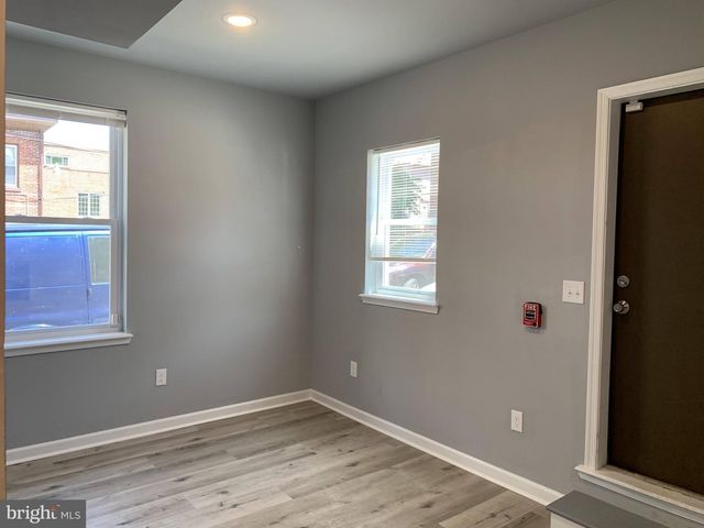 517 S 42ND ST, Philadelphia, PA 19104