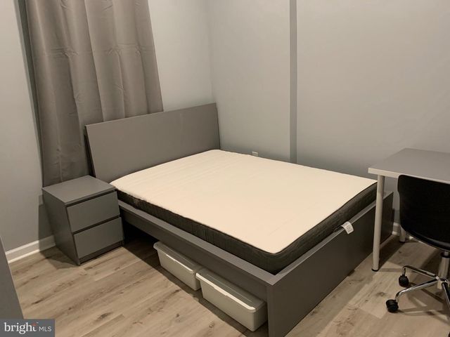 517 S 42ND ST, Philadelphia, PA 19104