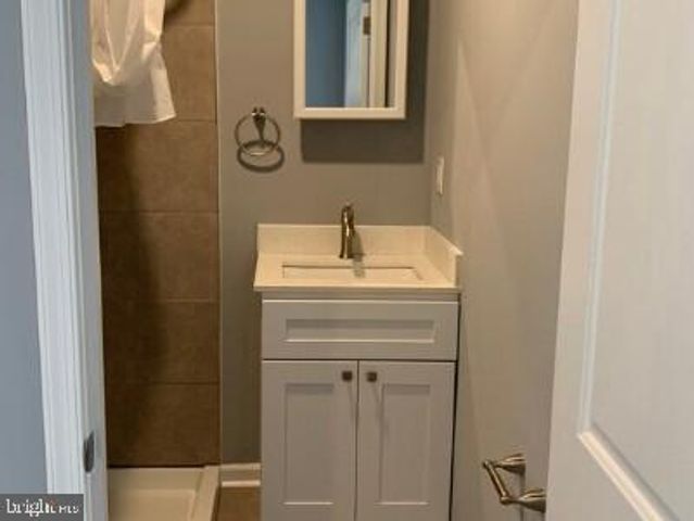 517 S 42ND ST, Philadelphia, PA 19104