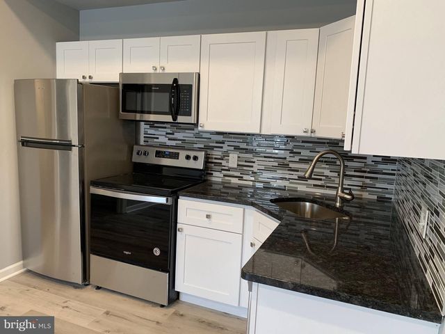 517 S 42ND ST, Philadelphia, PA 19104