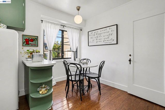 3024 Fernside Blvd, Alameda, CA 94501