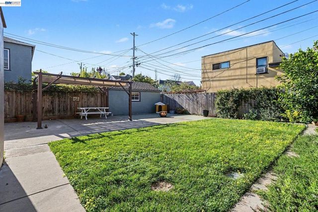 3024 Fernside Blvd, Alameda, CA 94501