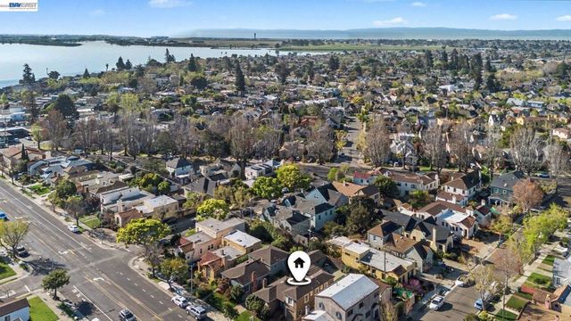 3024 Fernside Blvd, Alameda, CA 94501