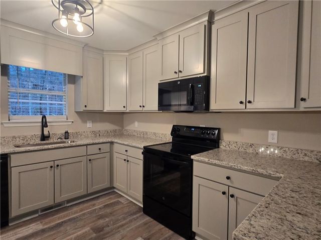 3101 Arrowhead Drive, Gainesville, GA 30506