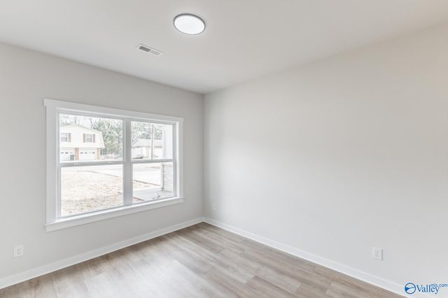 6413 Creighton Avenue NW, Huntsville, AL 35810